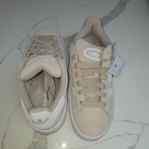 NWT big kids Adidas Campus shoes